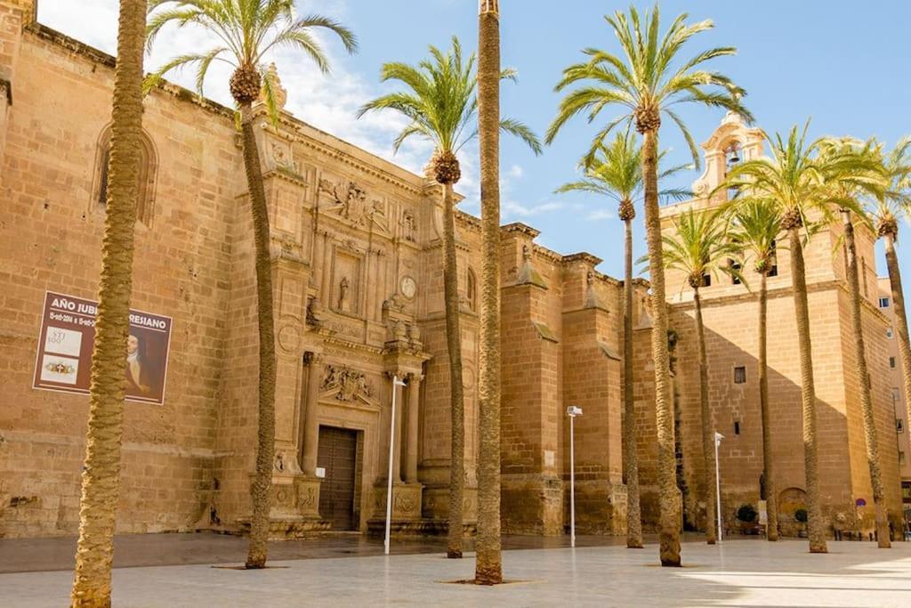 Precioso Piso En Almeria Centro Con Parking Gratis Экстерьер фото